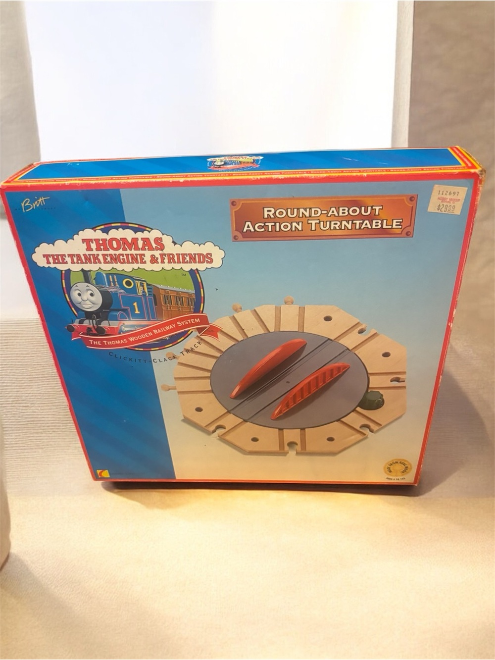 Vintage 1996 thomas & friends wooden round about action turntable in box